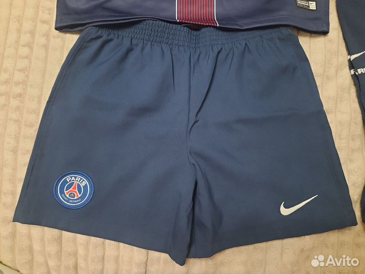 Форма футбольная Nike(футболка, шорты, гетры)