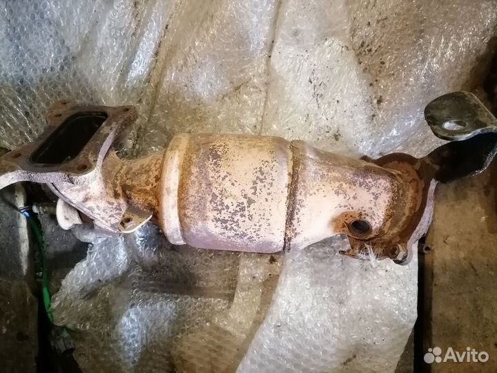 Коллектор выпускной Honda Accord