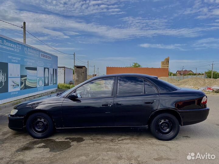 Opel Omega 2.0 МТ, 1994, 248 038 км