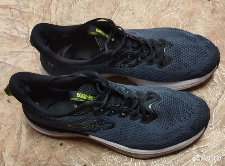 Кроссовки мужские с дефектом 48