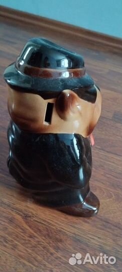 Копилка фарфоровая