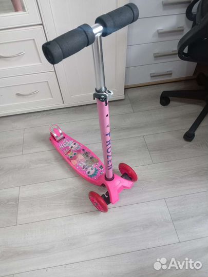 Самокат детский трехколесный
