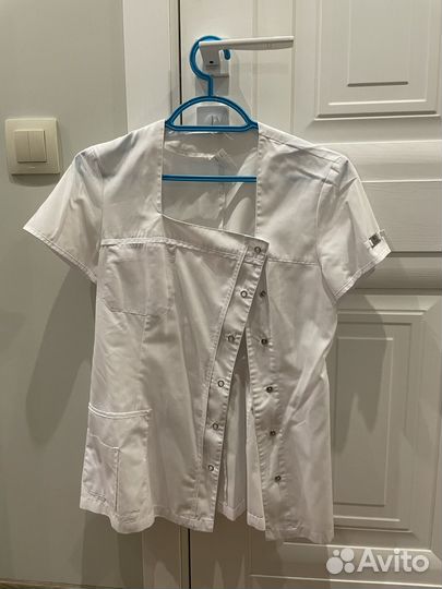 Медицинский хирургический костюм женский