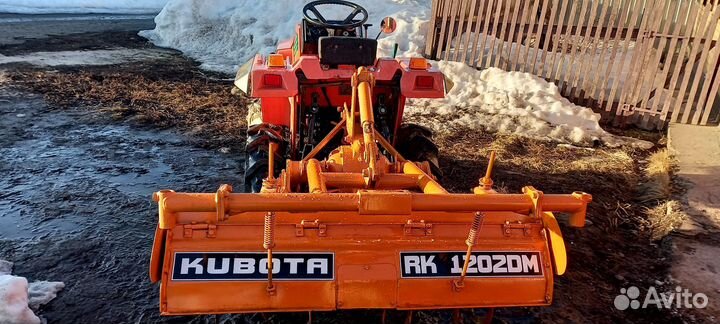 Мини-трактор Kubota XB1, 2015