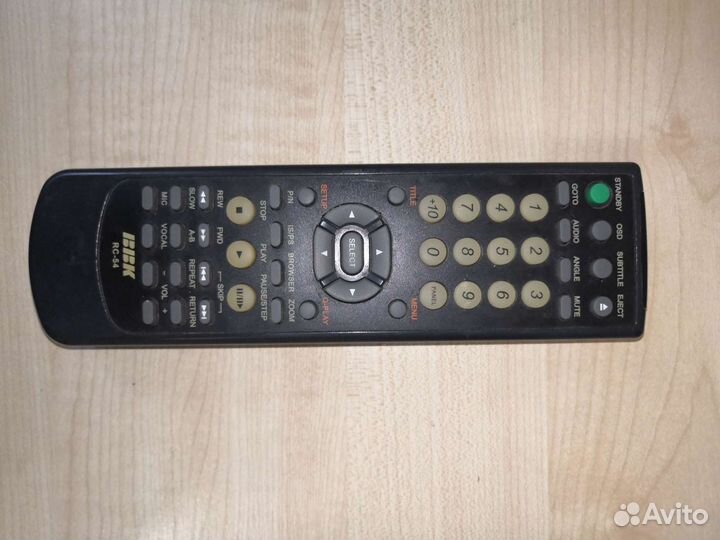 DVD плеер BBK DV966S (с караоке)