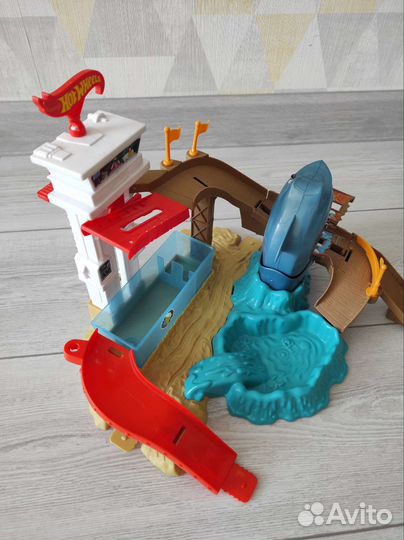 Трек хот вилз акула