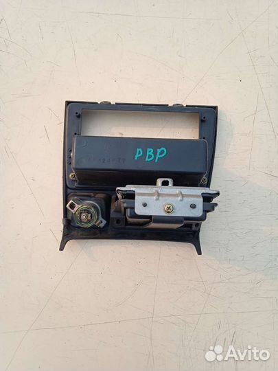 Консоль, пепельница Mitsubishi RVR Z N11W