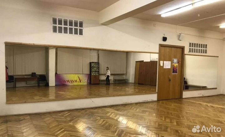 Зеркало для фитнеса