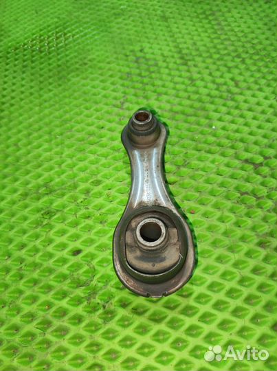 Подушка опора двигателя задняя Renault Logan 2