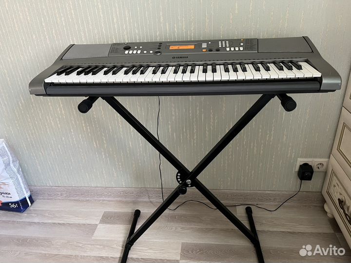 Синтезатор yamaha PSR R300