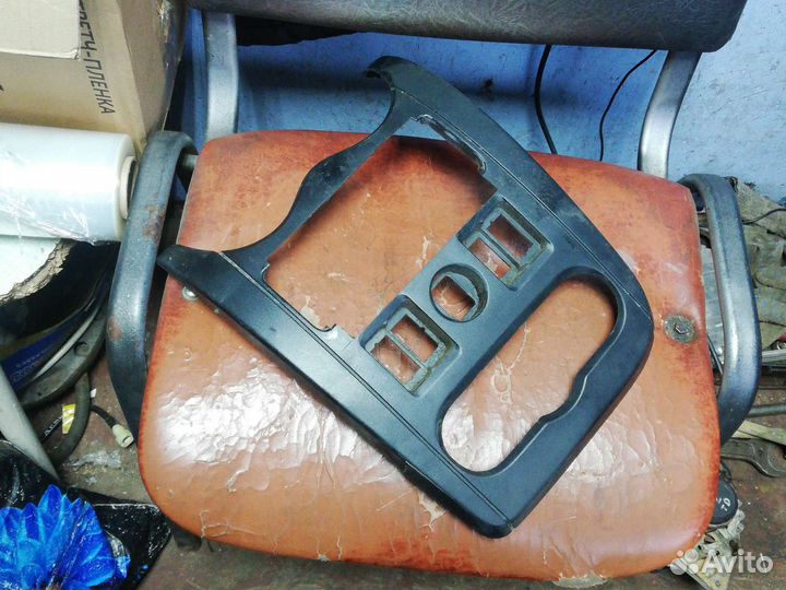 Накладка центральная Лада Ларгус