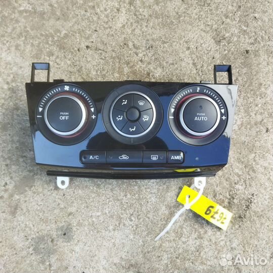 Блок управления отопителем Mazda 3 BK