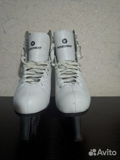 Коньки фигурные