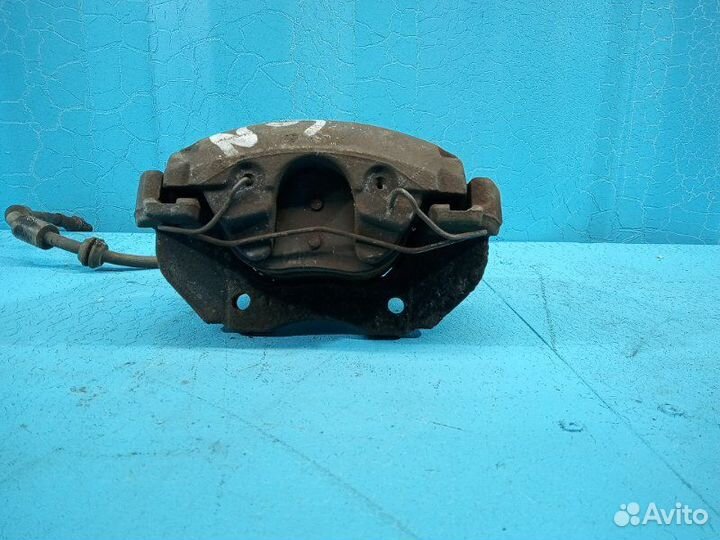 Суппорт передний правый Ford Focus 2 CB4 qqdb 2010