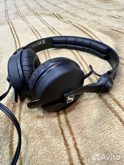 DJ Наушники sennheiser HD 25
