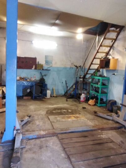 Гараж, > 30 м²