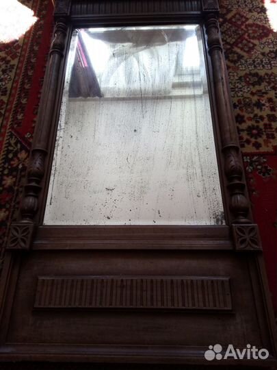 Зеркало старинное в раме