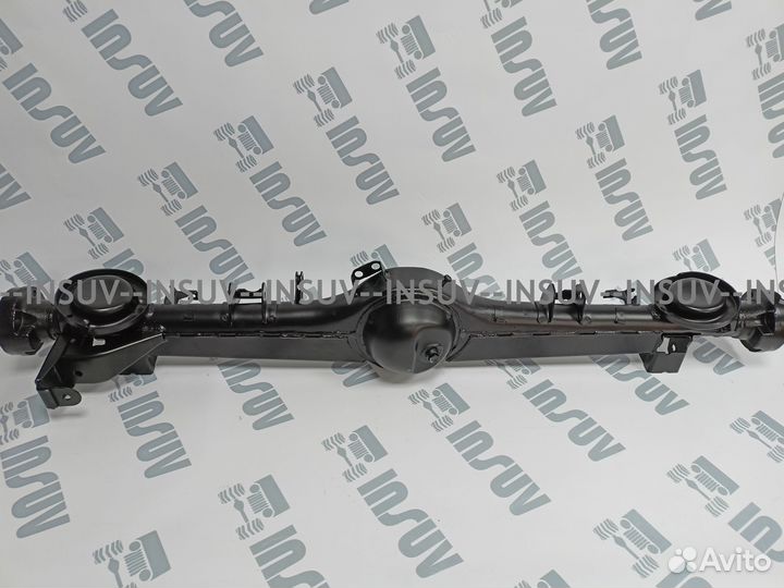 Усиленная(снизу) балка (чулок) заднего моста 21214