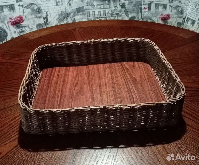 Поднос плетёный