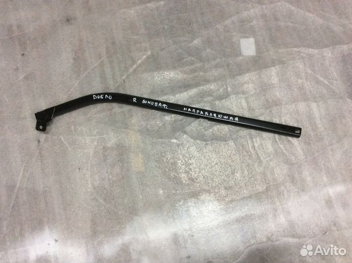 Направляющая боковой прав двери фиат добло