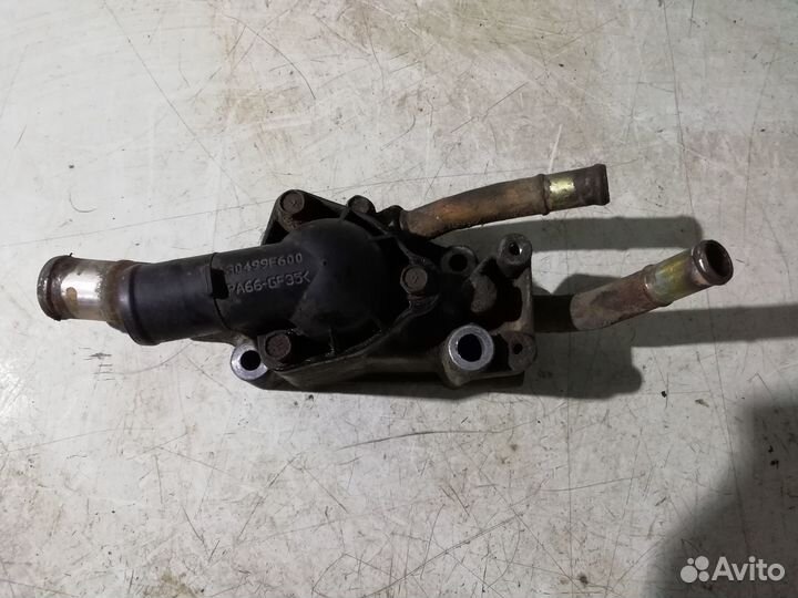 Термостат, корпус термостата Nissan Primera P12