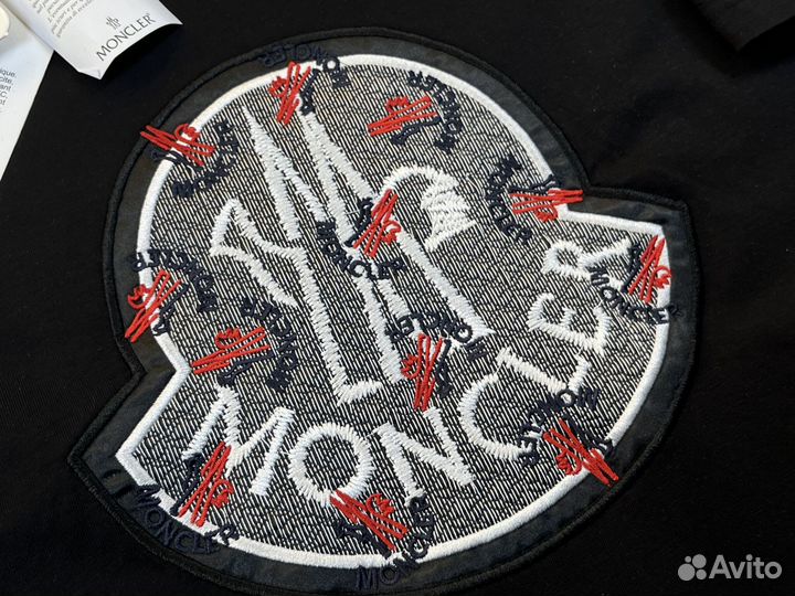 Футболка Moncler