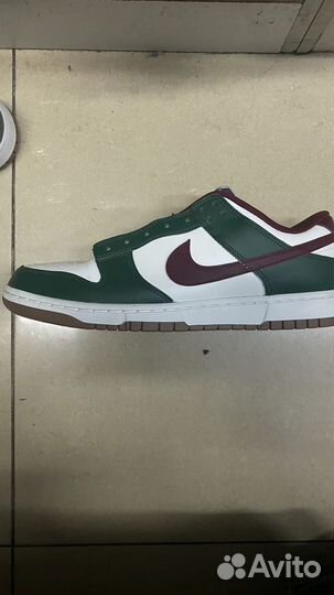 Nike dunk low gorge green team red