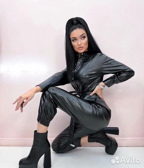 Комбинезон женский