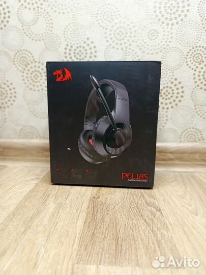 Игровые наушники с микрофоном Redragon Новые