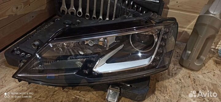 Комплект фар jetta 6 bi-xenon оригинал
