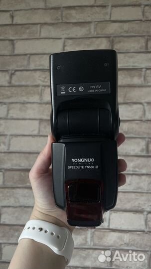 Вспышка yongnuo 560 iii