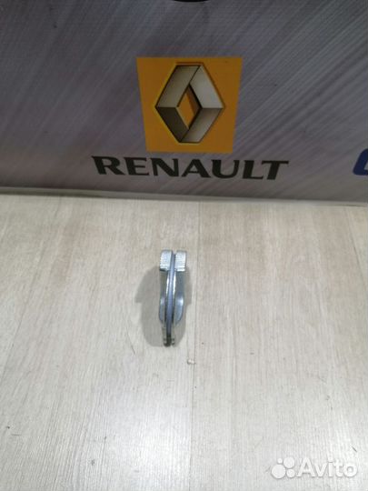 Педаль сцепления Renault logan stepway 2
