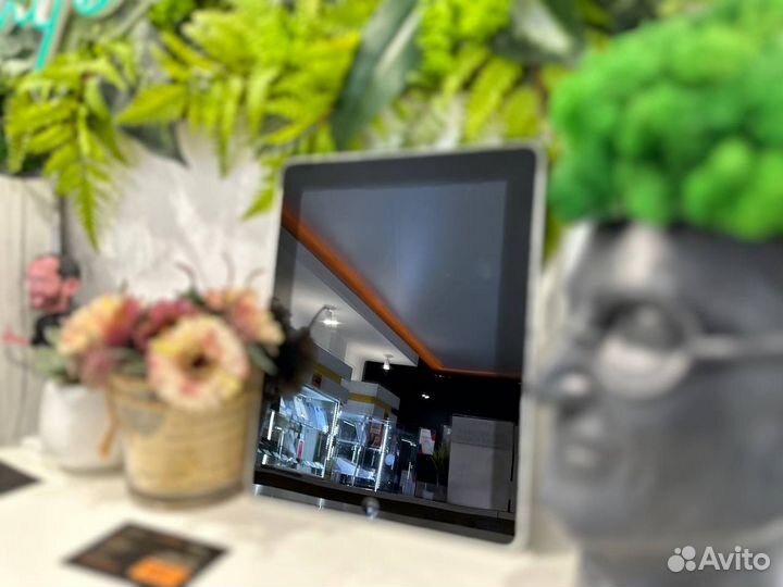 iPad 1 64Gb Wi-Fi Space Gray б/у, рассрочка