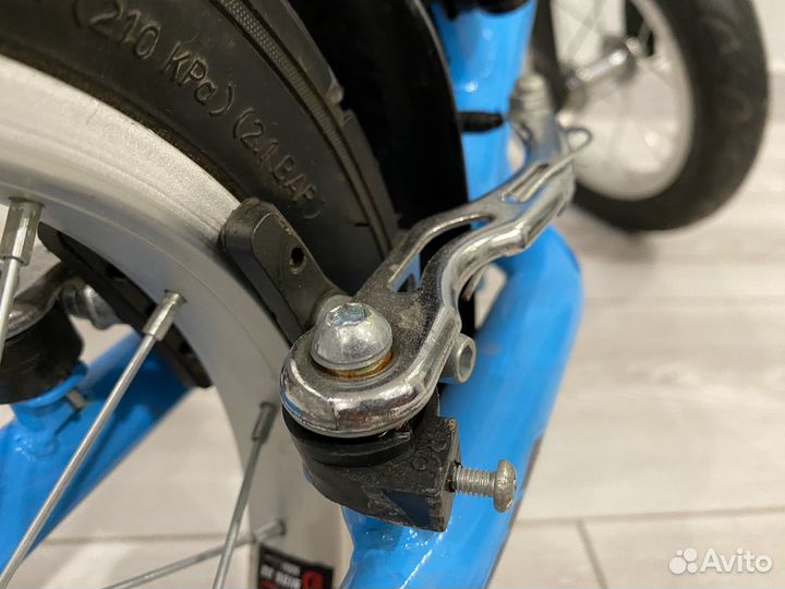 Беговел Roadster