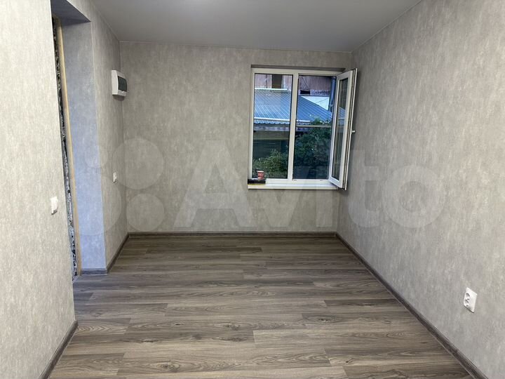 Дом 50 м² на участке 2 сот.