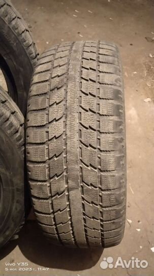 Toyo Observe GSi-5 205/55 R16 94