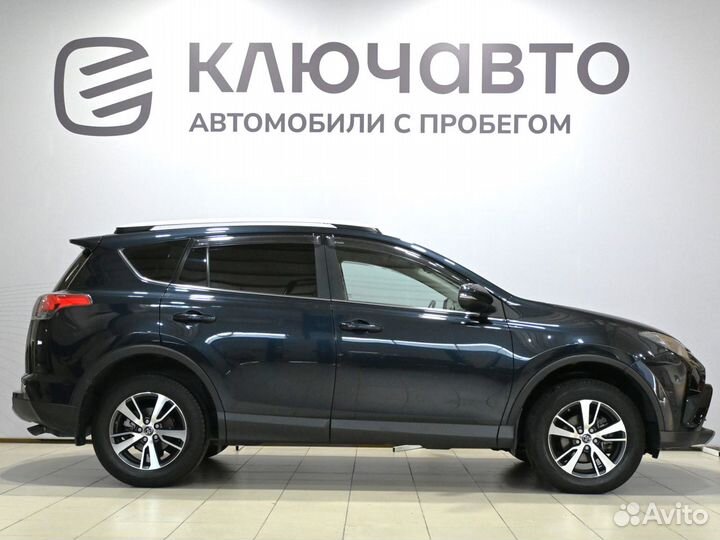 Toyota RAV4 2.2 AT, 2018, 110 000 км