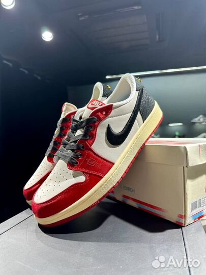 Кроссовки Air Jordan 1 Low OG “Trophy Room”