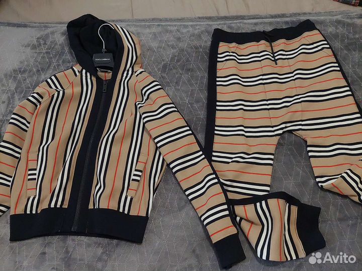 Спортивный костюм burberry