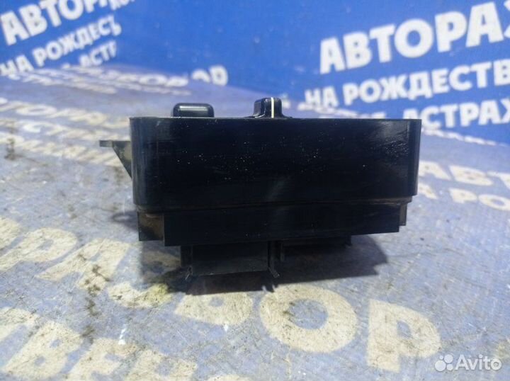 Блок кнопок Jeep Grand Cherokee внедорожник 1996