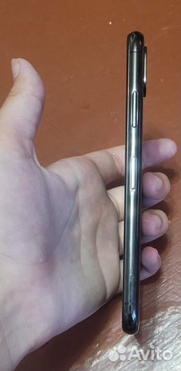 Телефон iPhone X