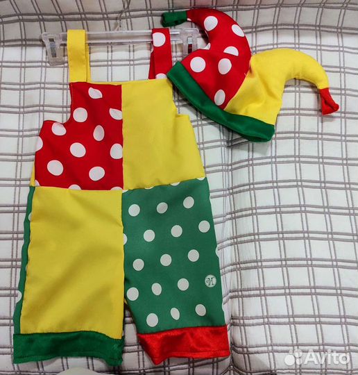 Новогодний костюм скомороха петрушки