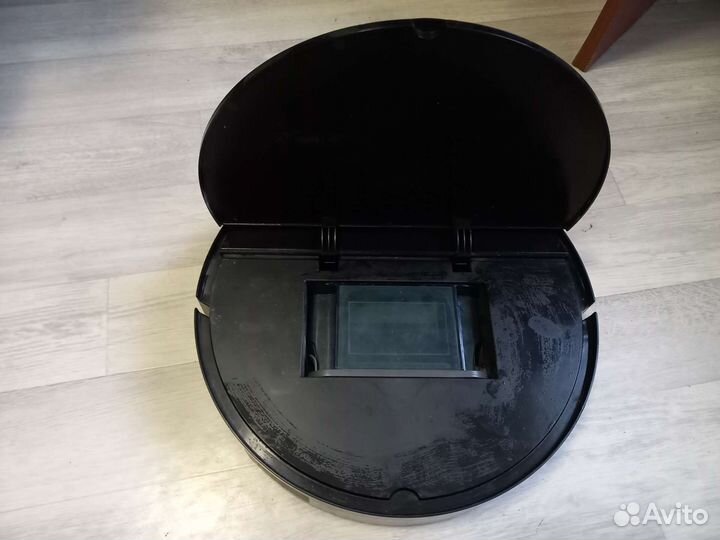 Робот пылесос