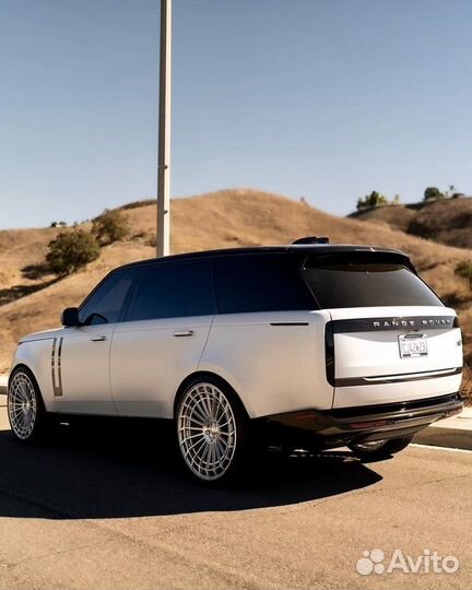 Кованые диски R23 на Range Rover Sport