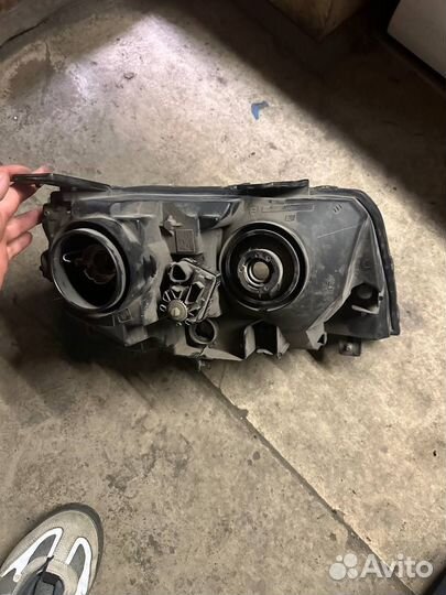 Фара левая Toyota Land Cruiser 200 / Lexus LX570