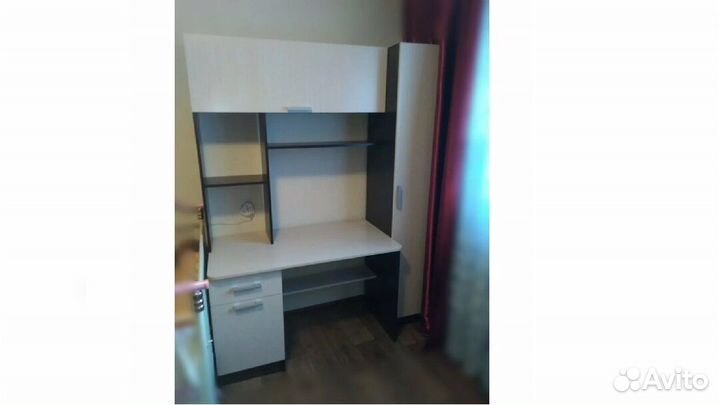 Стол компьютерный №7