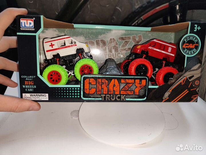 Детские игрушки, машинки