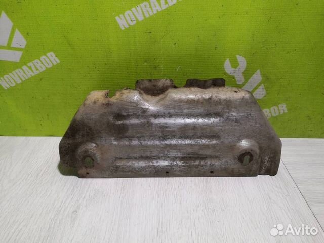 Экран тепловой Фольксваген Гольф 3 Венто