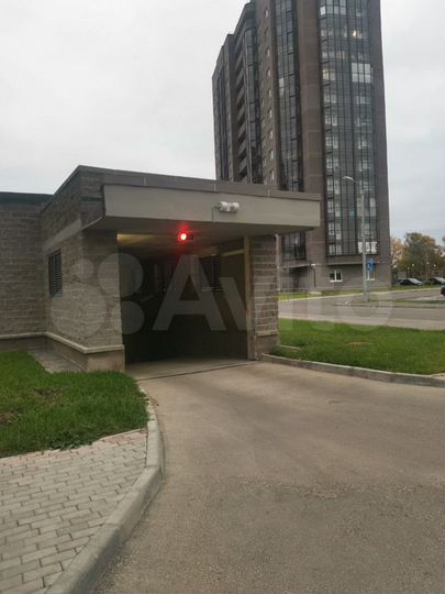 Машиноместо, 14 м²