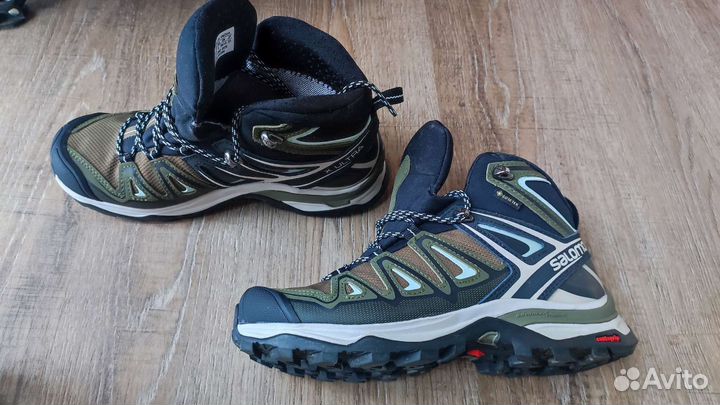 Ботинки для трекинга Solomon Goretex